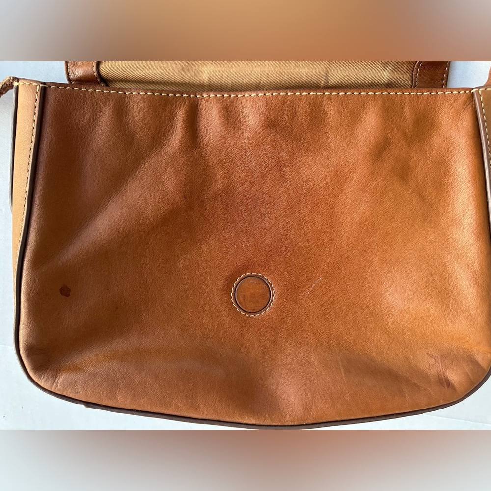 Frye Olivia Leather Crossbody Bag Messenger Saddle Style Purse - Picture 16 of 17